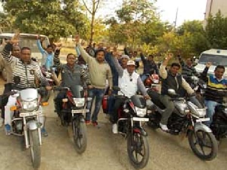 Mobilize personnel on salary anomaly