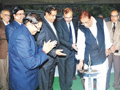 azam khan addresedd peaple in rampur