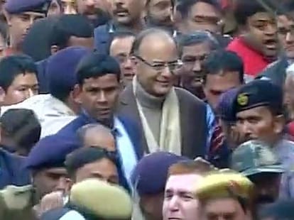 Jaitley arrived to court in defamation case against Kejriwal.