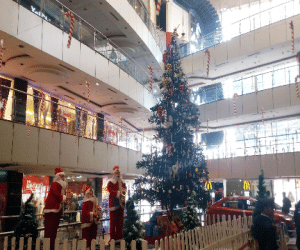 For Christmas the malls and markets buzzing.