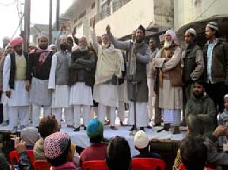 Opposition expressed effigy