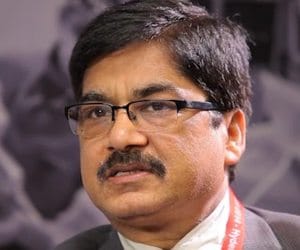 sgpgi doctor do unique heart surgery