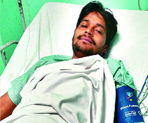 Crooks: Sir your Police saved me, shot in thighs only