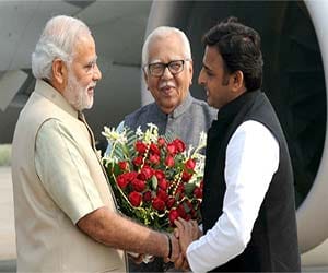 akhilesh in trouble