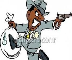 Highway robbers looted batteries worth 1.3 million rupees