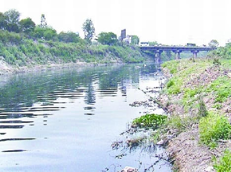 water lavel of yamuna deceresed