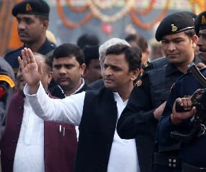 UP CM declared 2016 will be farmers year.