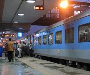 Bomb Threat on Lucknow Shatabdi Express.