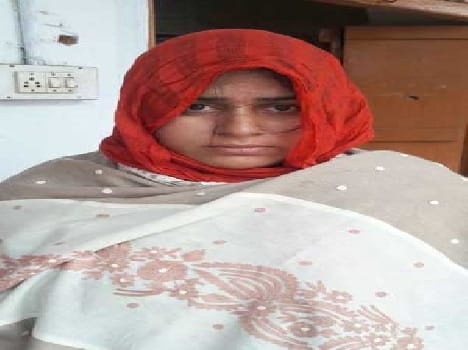 Daughter and his wife was of murder with her lover.