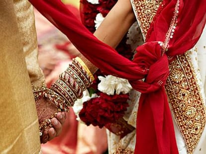up goverment helps in daughter's marriage