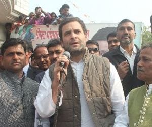 rahul gandhi speak against modi on his amethi visit
