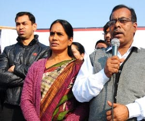 Nirbhaya parents joins black day in UP.