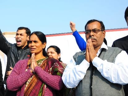 Nirbhaya parents joins black day in UP.