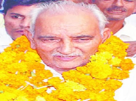 Ompal Nehra ax