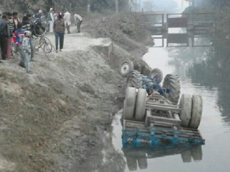 Two killed in accidents in Bisalpur and Amria