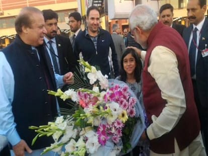 Pak Media on PM modi s lahore visit