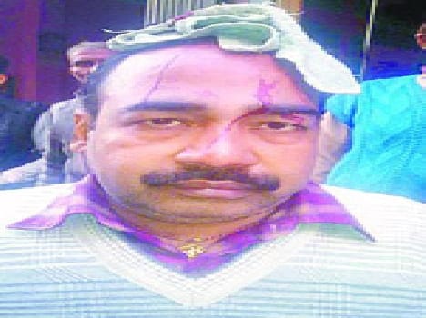 Saraf 's head hitting the butt looted jewelery