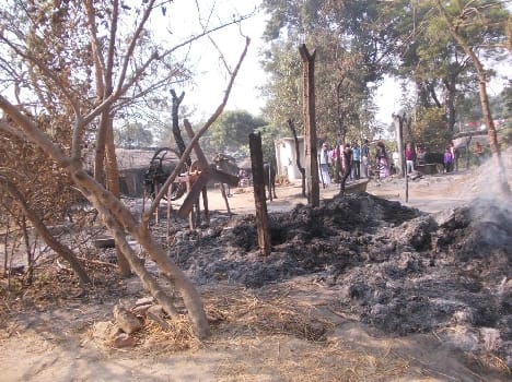 pet animal house burn, one man dead