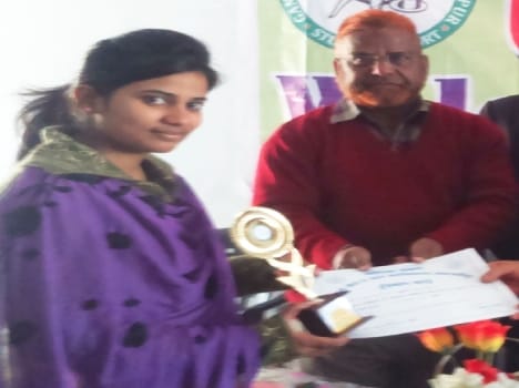 Shubhangi won the speech contest
