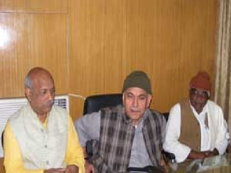 Bhatni - Awdihar trains on the route not Atkengi