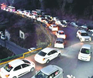 traffic jam in chamba