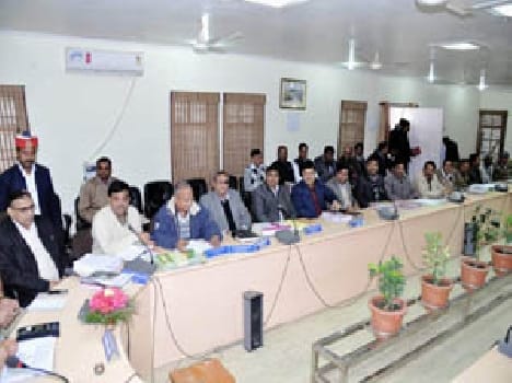 Field officers in the pay pause