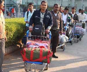 12 people come from dubai tell there story