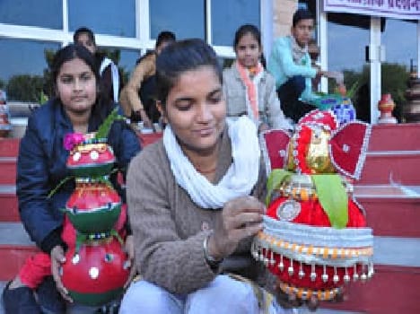 Jhansi Jan impressive debut Festival