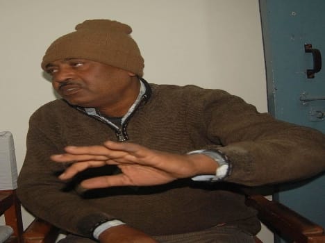 Gas Agency accountant 3.60 lakh looted from