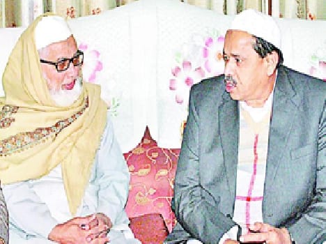 Siddiqui brief chat with Mohtmim