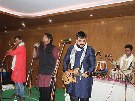 delhi based jugni band performed in amar ujala programme 