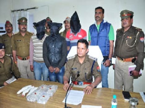 Three crooks rob jewelers arrested