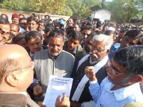 kaushambi news