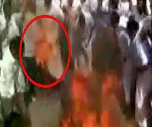 lungi caught fire while protest