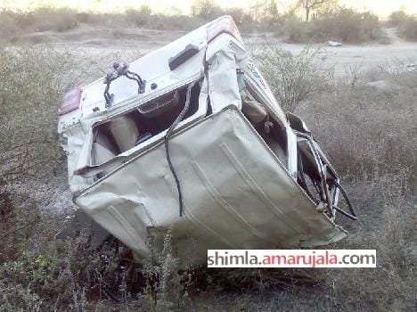 bolero fall into trench at kullu, two died.