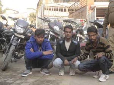 Three arrested with 10 bikes and a Scotty