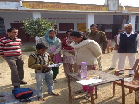 DM given instructions to cut the salaries of four teachers