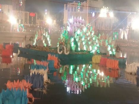 56 bhog of fruits at radhakund