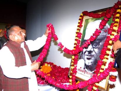 Mulayam Singh says SP activists to be aware of sycophant.