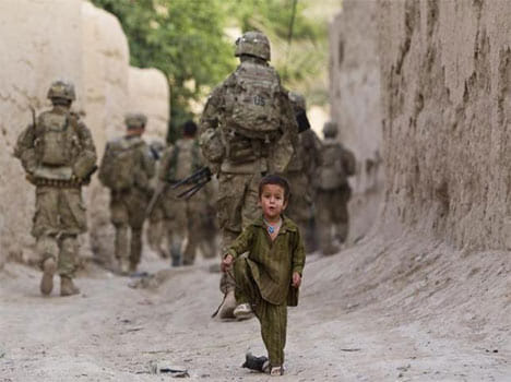 us army soldiers take bribe from afghan businessman