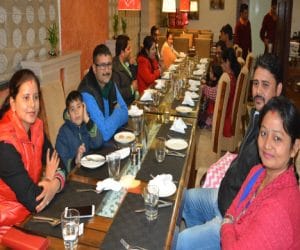uttarakhand udai winner house wives did dinner with family.
