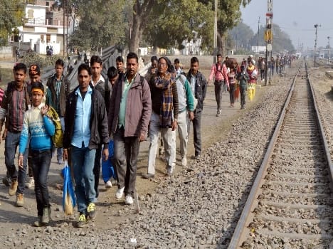 Decided commuters Full Travel difficulties