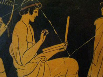 800 years old mobile phone excavated, appears like nokia phone