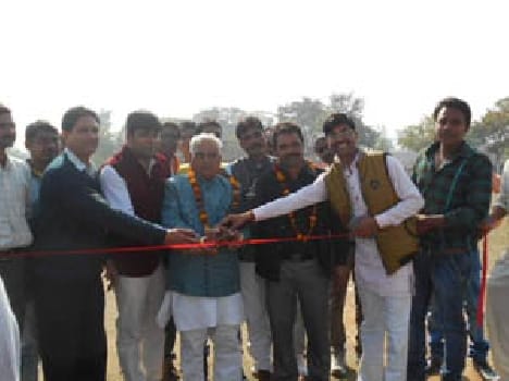 Jhansi, Lalitpur defeated team