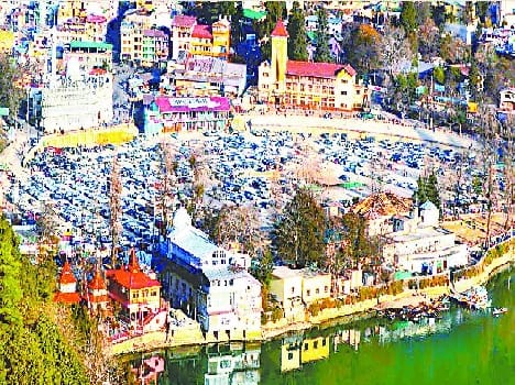 Nainital is buzzing with tourists on New Year