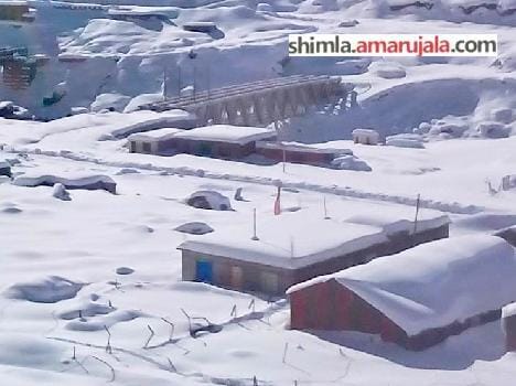 a lady patient trapped in lahual, need medical attantion.