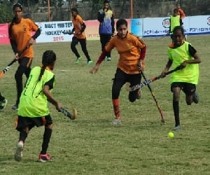 rcf lady women hockey team bronz medal