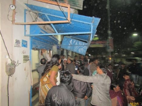 Commotion on the death of the young man from the wrong treatment