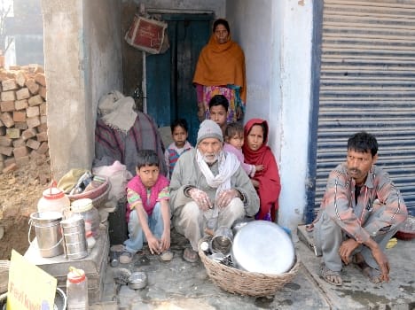 Stay open sky Is forced Dalit family