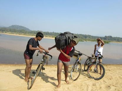 3 youths on bicycle rally for peace abducted by Naxals in Bijapur.